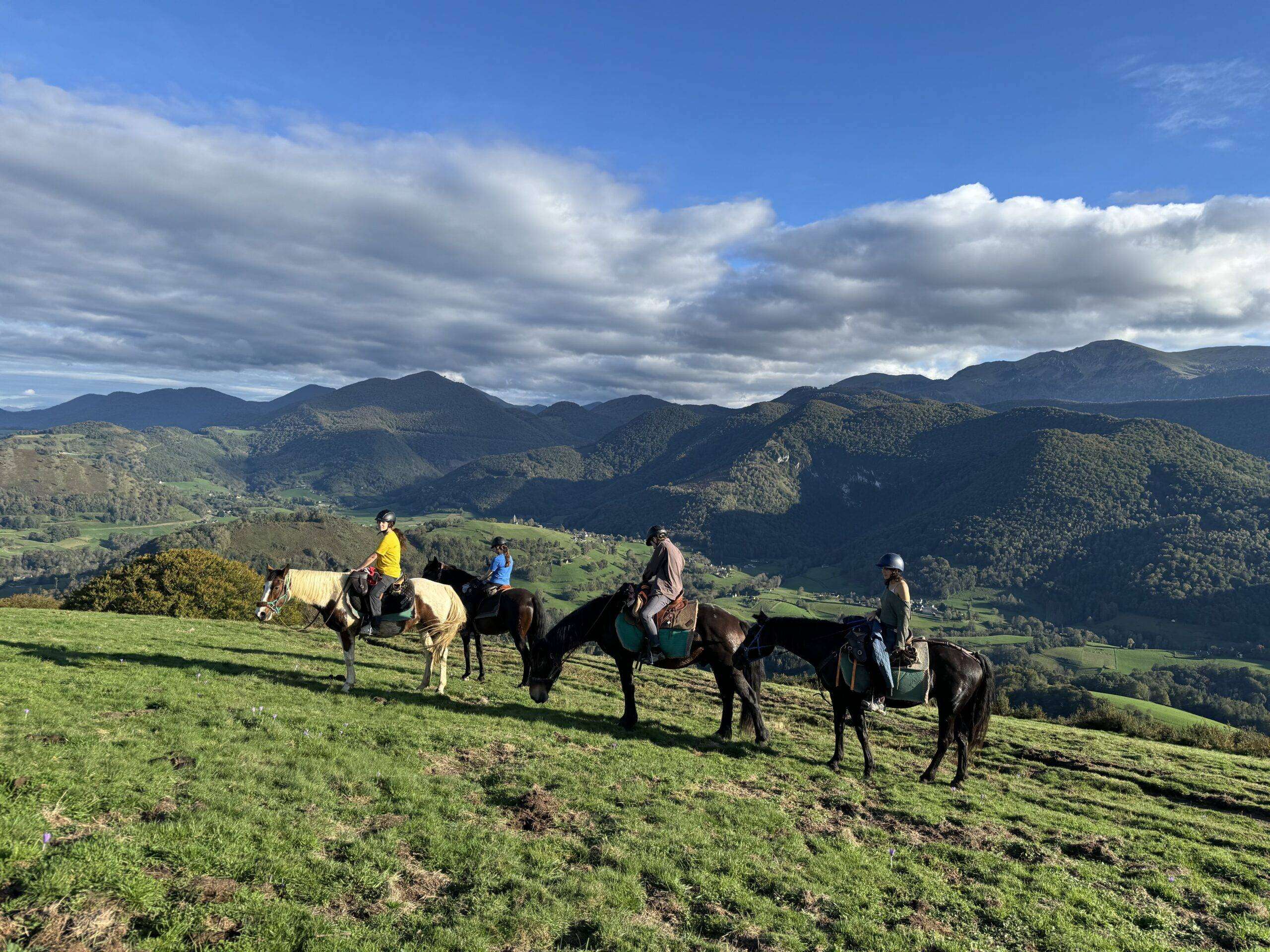 weekend à cheval dans les pyrénées en étoile - gandalha voyages